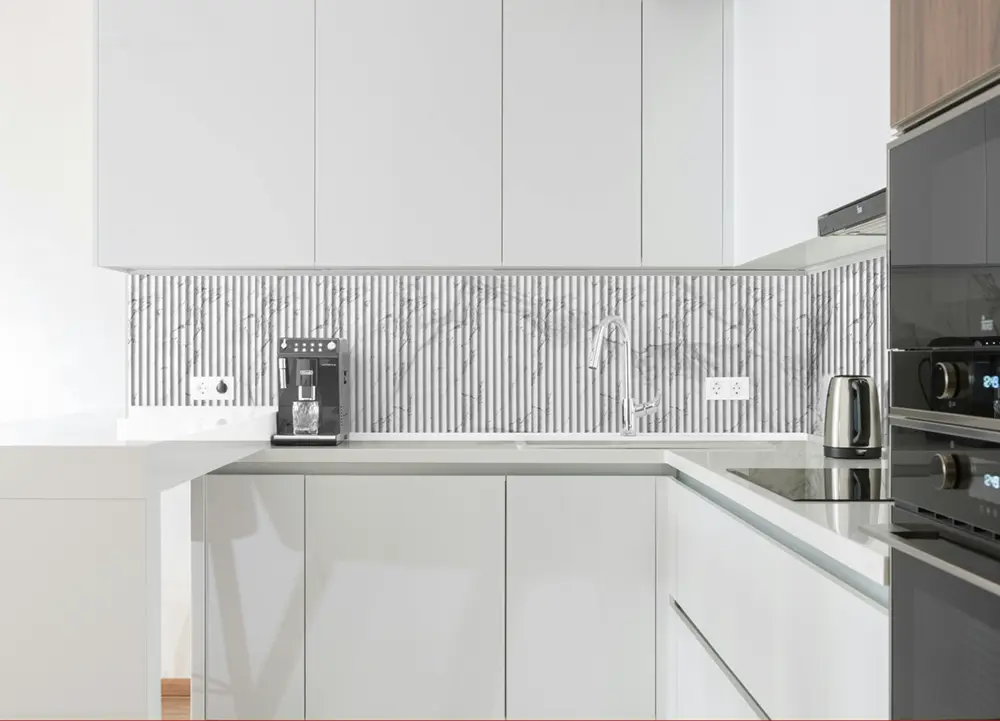 Italian White Slat Wall - Image 2